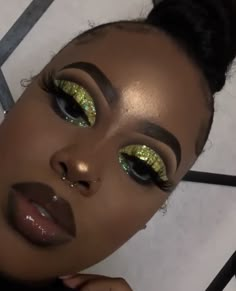 Glam Makeup For Black Women, Emerald Green Makeup Looks, Emerald Green Makeup, Green Makeup Looks, Green Makeup