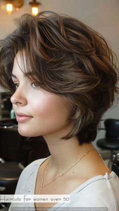 Short Layer Cut Hairstyle, Short Haïr Cut For Women, Layer Cut Short Hair, Short Hair Cuts Layers, Haircut For Short Hair For Women, Short Hair Haircuts For Women, Short Hair Cuts For Women Medium, Neck Length Haircut, Feather Cut For Short Hair