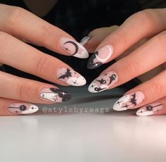 Simple Fall Nails, Hippie Nails, Goth Nails, White Nail Designs, Nail Art Ideas, Cute Acrylic Nails