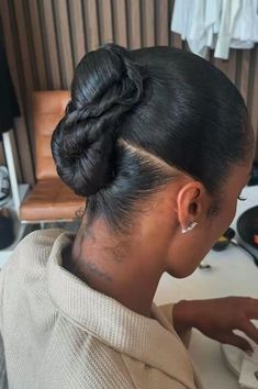 Pressed Hairstyles For Black Women, Feminine Journey, Twisted Hair, Editorial Hair, Hairdos For Curly Hair, Have Inspiration, Natural Hair Styles Easy, Natural Hairstyles, Curly Hairstyles