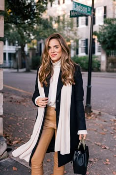 Julia Berolzheimer Hair, Outfits Cold, Fashion Trends Winter, Trending Fashion Outfits, Looks Street Style, Knit Turtleneck, Fashion Blogger Style