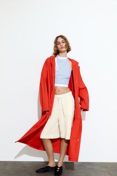 Red Raincoat, Rubber Raincoats, Long Rain Coat, Trouser Jeans, Blazer Dress, Swimwear Accessories, Clothes Ideas, Skirt Top, Linen Shirt