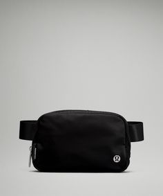 Black Fanny Pack, Lululemon Bags, Lululemon Everywhere Belt Bag, Everywhere Belt Bag, Festival Bag, Lulu Lemon, Black Crossbody, Bag Straps, Large Bags