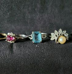 We have 4 beautiful vintage Avon rings for you to chose from. We don't have the boxes, so we are unsure of the exact year, but they are all size 8-8.5. That is what I wear, and these all fit me. These are all so stunning, and would compliment any outfit. Please make sure to tell us which ring you want in comments when you order with us. Thanks! Get your bling on! Avon Rings, Avon Vintage, Vintage Avon, What I Wore, Rings Statement, Favorite Things Gift, Bling Bling, Labour Day, Statement Rings