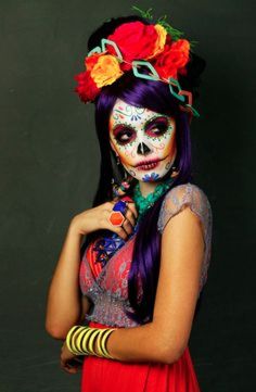 Mesdames, Halloween arrive et vous n’avez toujours pas d’idées pour vous maquiller ?   	Voici 60 photos à l’aide desquelles, nous l’espérons, vous trouverez de bonnes idées ! Day Of The Dead Makeup, Day Of The Dead Art, Candy Skulls, Fantasias Halloween