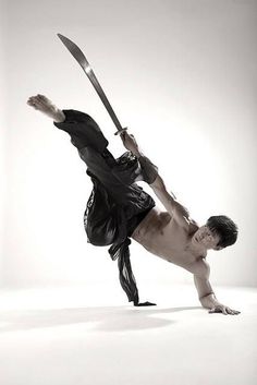 Relaxing Poses Reference, Action Poses Reference Photography, Martial Arts Poses Reference, Kung Fu Poses Reference, Kungfu Pose, Dynamic Poses Reference Photography, Dynamic Poses Art, Swordfighting Reference, Martial Arts Poses