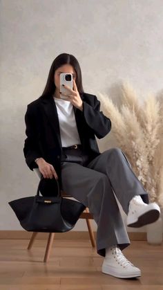 blackoutfit, oldmoneystyle ,oldmoneyoutfit ,outfitoftheday,white outfit , aestheticfit ,blazer,pants,loafers,bag ,fashioninspo,clothes,y2kclothing,genz Cr to owner #fashion #aesthetic #outfits #fashion #outfitideasforwomen #outfittrends #outfitstyle #outfitwiththighboots Fashion Aesthetic Outfits, Interview Outfits Women, Neat Casual Outfits, Business Casual Outfits For Work, Casual Day Outfits, Pants Outfits, Elegante Casual, Long Sleeve Dresses, Classy Work Outfits