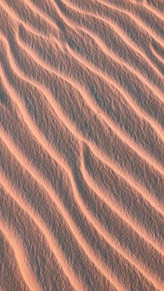 the sand is very thin and has ridges in it