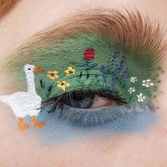 Cottagecore Makeup, Weekend Makeup, Artsy Makeup, Funky Makeup, Cool Makeup Looks, Creative Eye Makeup, A Duck, Eye Makeup Art