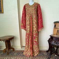 Reduced! New Large Traditional Style Kaftan Dress. Fully Lined. Shoulder Pads. Matching Scarf Included. This Can Easily Be Worn With A Belt For A Smaller Waist Or Clip And Gathered With A Brooch In The Back. Approximately 58” In Length Model Is 5’7.5” And 125lbs No Trades. Bundle And Save! Abaya Hijab Eid Modest Wear Modest Clothing Modest Dress Dishdasha Traditional Dress Thob Jilbab Middle Eastern Dress Henna Dress Wedding Guest Dress Kaftan Red Embroidered Silk Kaftan, Silk Tunic Kaftan For Wedding, Elegant Red Kaftan With Zari Work, Traditional Red Kaftan With Dupatta, Red Kaftan With Zari Work For Wedding, Red Floor-length Kaftan With Zari Work, Red Floor-length Kaftan With Resham Embroidery, Red Floor-length Kurta With Chikankari Embroidery, Floor-length Red Kurta With Chikankari Embroidery