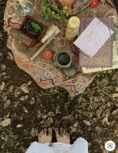 Books And Candles, Magia Das Ervas, Hippie Aesthetic, Hippie Life, Season Of The Witch, Witch Aesthetic, Practical Magic, Green Witch, Sacred Space