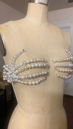 Pearl Bra, Smink Inspiration, Mesh Bra, Fashion Sewing, Costume Design, Diy Fashion, Diy Sewing, Diy Clothes, Body Jewelry