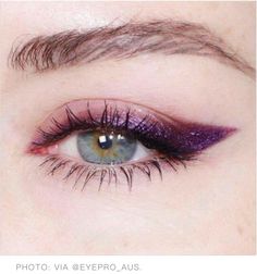 Plum Eyeliner, Eyeliner Trends, Purple Eyeliner, Eyeliner Tips, Eyeshadow Set, Colored Eyeliner, Kesha