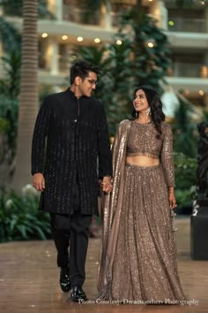 Engagement Dress For Groom Indian, Sangeet Outfit Bridal, Sangeet Dress, Sangeet Look, Wedding Matching Outfits, Engagement Looks