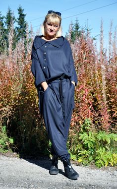 "♡ New autumn collection! Soft Wool Dark blue pants & tunic Set . Loose extravagant Set. Casual top & harem pants. Extravagant top , loose style. Maxi loose pants and maxi shirt. Very quality wool fabric. Soft and comfortable. An artistic and easy to mix. Dark blue is the color that goes all. Fabric 100% Wool ♡ Care: Machine Cold Wash-30⁰C Dry Cleaning Different sizes available XS, S,M,L ,XL,XXL,3XL. Model Wearing size M DO NOT CHARGE EXTRA MONEY for custom made items! ⇨ Please, CAREFULL Night Out Drinks, Wool Outfit, Trendy Womens Fashion, Plus Size Suit, Tops Sewing, Winter Tips, Dark Blue Pants, Trendy Dresses Summer, Fashion Modest