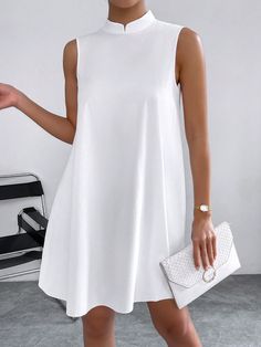 Branco elegante Collar Sem Mangas Tecido Simples Em A Embellished Não elástico Office Party Outfits, Body Con Dress Outfit, Casual Chic Outfits, Short Tunic, Chic Dress Classy, Mock Neck Tank, Mini Robes, Dress Inspo, Casual Chic Outfit