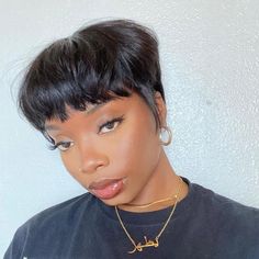 Bowl Haircut Women, Short Hair On Black Women, Fav Hairstyles, Culture Around The World, Outfit Ideas August, Bowl Haircuts, Mushroom Haircut, Haircut Images