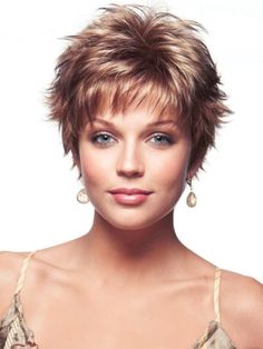 Short Sassy Cuts for Women | Short Curly Haircuts For Fine Hair – Get it here! Short Haircuts Fine Hair, Short Sassy Haircuts, Sassy Haircuts, Short Curly Haircuts, Makijaż Smokey Eye, Sassy Hair, Short Pixie Haircuts, Haircuts For Fine Hair, Short Hair Styles Easy