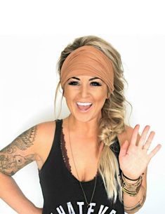 Bandana Headband Hairstyles, 15 Hairstyles, Chelsea Houska, Boho Head Wrap, Extra Wide Headband, Boho Headband, Looks Street Style, Trending Hairstyles