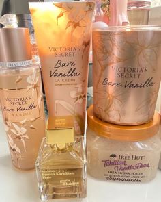 Bare Vanilla, Pink Cottagecore, Body Hygiene, Bath And Body Works Perfume, Shower Skin Care, Body Smells, Body Washes, Smell Goods, Pretty Skin Care