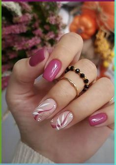 September Nail Art, September Nails Art, Simple Summer, New Year's Nails, Funky Nails, Gold Nails, Rhinestone Nails