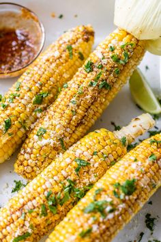 grilled corn on the cob with garlic and parsley