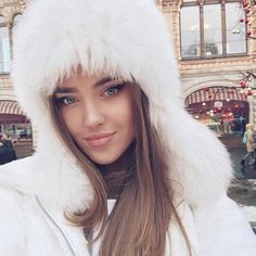 Post Kristina Krayt na Instagramie • Mar 9, 2018 o 6:45 UTC Woman Power, Fur Hat, Fur Fashion, Winter Looks, Powerful Women, Winter Women, Fur Coat, Winter Fashion