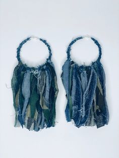 Beautiful denim distressed earrings with shreds of camo. NoteThis item is hand made. Denim colors may vary but will be as close to photo as possible. Silver Spoon Jewelry, Earrings Diy Handmade, Denim Earrings, Blue Jeans Crafts, Denim Jewelry, Jean Crafts, Western Earrings, Chocolate Leather, Spoon Jewelry