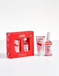 Oh My Chérie - Cherry Scented Hand Duo - Le Mini Macaron Hand & Foot Cream, Cleansing Spray, Mini Macaron, Nail Care Routine, Daily Nail, Macadamia Oil, Foot Cream, Sweet Cherries, Perfect Stocking Stuffers