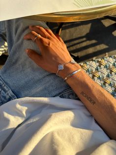 Van Cleef Bracelet Mens, Cartier Bracelet Mens, Van Cleef Stack Cartier Mens Bracelet, Cartier Bracelets, Van Cleef Bracelet, Cleef Bracelet, Guy Jewelry, Jewellery Summer, Bracelet Aesthetic, Bracelet Cartier, Men Jewellery