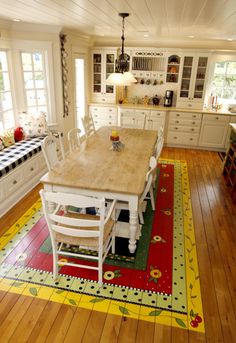 the kitchen is clean and ready to be used for dinner or other special occasions