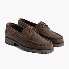 Brown Loafers Men, Dr Martens Loafers, Mens Slip On Loafers, Thursday Boots, Smart Casual Wear, Mens Leather Sandals, Brown Loafers, Mens Fashion Streetwear, Classic Man