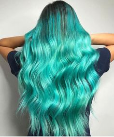 Bold-Hair-Colors-to-Try-in-2019 Sea Green Hair, Hair Colors To Try, Pulp Riot Hair Color, Bold Hair Color, Pulp Riot Hair, Creative Hair Color