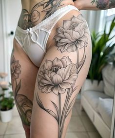 Thigh And Waist Tattoo, Large Floral Hip Tattoo, Rose Tattoo Hip Side Thigh Piece, Geometric Hip Tattoos Women, Behind Thigh Tattoo Women, Thigh Tattoo Flowers, Large Hip Tattoos Women, Large Thigh Tattoo, Hips Tattoo Women Side