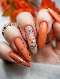 Autumn Nails 2023 Orange, Dark Colors Nails, Nail Autumn Design, Nails With Orange Design, Nails Inspiration Herbst, Autunum Nails, Burnt Orange And Gold Nails, Orange Nails Autumn, Autumn Orange Nails