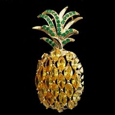 Dreamlandsales Pretty Fruit Champagne Yellow Pineapple Brooches Gold Tone -- Click image for more details. (This is an affiliate link) #broochesandpins Fruit Champagne, Pretty Fruit, Brooch Ideas, Yellow Pineapple, Fruit Jewelry