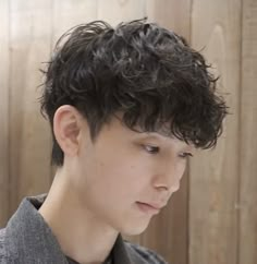 Fringe Perm Men, Messy Perm Men, Asian Hair Perm, Men Perm, Perm Hair Men, Black Hair Anime Guy, Short Hair Fringe, Vest Outfits Men, Male Haircuts