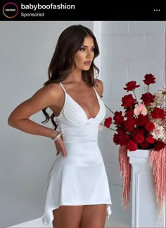 Backless Hoco Dress, Vestidos Blancos Cortos Elegantes, Dress Short White, Glam Waves, Fest Outfits, Elegant Mini Dress, Smink Inspiration, Club Party Dresses, Women's Robe