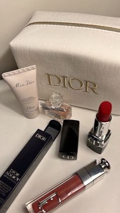 pinterest: hezzprice Dior Addict, Miss Dior, Dior