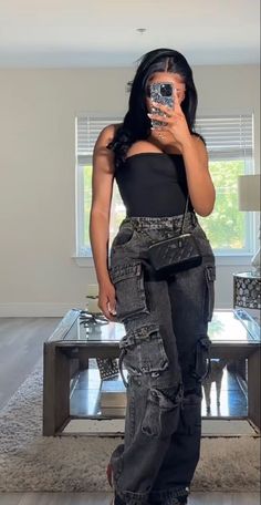 All Black Outfits For Women Summer, Cargo Pant Outfit, Cargo Pants Outfits, Cargo Pants Outfit, Pants Outfits, Girls Summer Outfits, I'm In Love, Baddie Outfits Casual