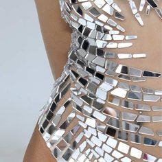 Reflection Costume, Mirrored Outfit, Mirror Dress Design, Cyberpop Fashion, Mirror Ball Dress, Disco Ball Fashion, Disco Ball Outfit, Disco Bodysuit, Gogo Costume