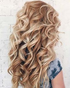 Wedding Hairstyles With Hair Down ★ wedding hairstyles down curly volume long lee4you Blond Rose, Messy Curls, Curls For Long Hair, Long Face Hairstyles, Face Shape Hairstyles, Wedding Hair Down, Hair Down, Haircuts For Long Hair, Wedding Hairstyles For Long Hair