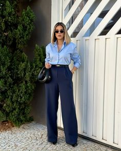 Outfit Ideas Blue Pants, Navy Chic Outfit, Navy Wide Pants Outfit, Navy Pants Outfits For Women, Navy Blue Corporate Outfit, Blue Corporate Outfit, Navy Blue Palazzo Pants Outfit, Navy Business Outfit, Blue Formal Pants Women