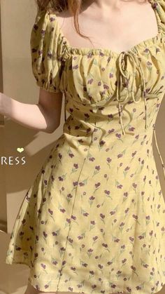 Mode Inspiration, Teen Fashion Outfits, Looks Vintage, Mini Dress With Sleeves, Yellow Dress, Dress Pattern, Pretty Dresses, Pretty Outfits