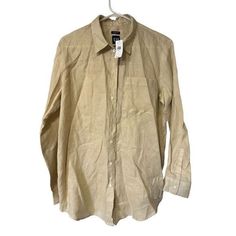 Nwt Gap Boyfriend Shirt 100% Linen Womens Sz Sm Beige Travel Leisure Preppy New!. Condition Is New With Tags. Shipped With Usps Ground Advantage. Gap Linen Boyfriend Shirt, Gap Outfits, Black And White Flannel, Big Shirt, Long Sleeve Floral Top, Long Sleeve Flannel, Purple Shirt, White Halter Maxi Dress, Boyfriend Shirt