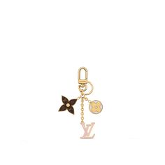 LOUIS VUITTON® - Spring Street Bag Charm And Key Holder - Pink Louis Vuitton Official, Color Dorado, Monogram Logo, Signature Logo, Key Holder, Monogram Canvas, Metallica, Gold Color, Initials