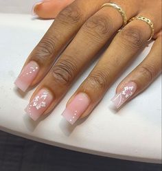 Get your fingertips ready for the most glamorous night of the year with these fabulous New Year’s nails that scream celebration! Finger Biting, Nails Pink Acrylic, Pink Nails Acrylic, Acrylic Nails Pink, Holiday Acrylic Nails, Tapered Square Nails, Creative Nail Art, Tapered Square, Basic Nails