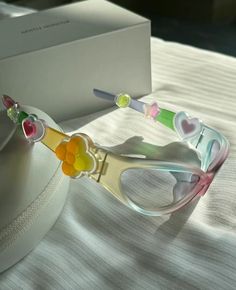 Funky Glasses, Cute Glasses, نظارات شمسية, Fashion Eye Glasses, Gentle Monster, Stylish Glasses, Girly Accessories, Halloween Inspiration, Funky Jewelry