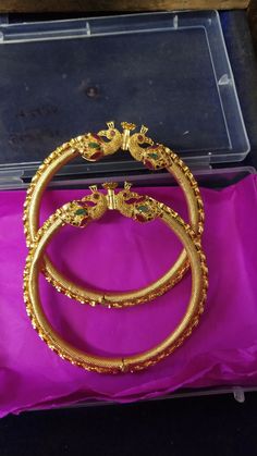 Gold Kadiyalu For Women, Kadiyalu For Women, Gold Kadiyam For Ladies, Kada Bangles Gold Design For Women, Kadiyam Bangles For Women, Kankanalu Gold Designs Latest, Gold Kankanalu, Kada Bangles Gold Design, Gold Kada Design For Women