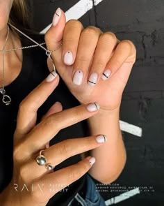 Cute Short Nail Designs, Short Nail Ideas, Cute Short Nails, Modern Nails, Minimal Nails, Short Nails Art, Nails 2021, Short Nail, Short Nail Designs